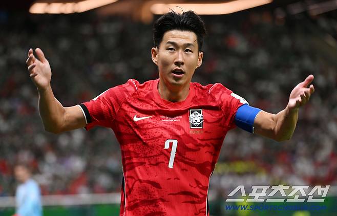 12일(한국시각) 멕시코 과달라하라 사포판의 에스타디오 과달라하라에서 열린 2026 북중미월드컵 대한민국과 체코의 경기. 손흥민이 관중석을 향해 환호를 유도하고 있다. 사포판(멕시코)=허상욱 기자wook@sportschosun.com/2026.06.12/