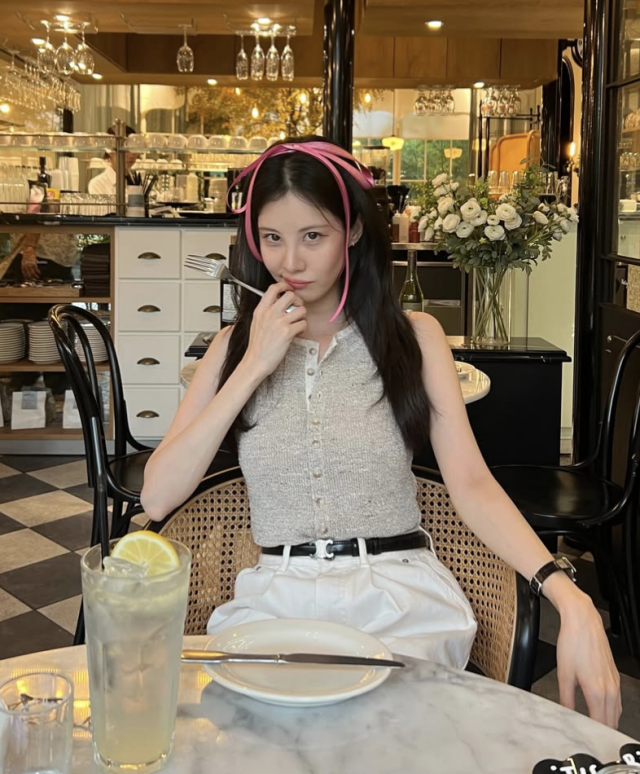 서현이 생일을 맞아 변함없는 미모를 자랑했다. / 서현 SNS