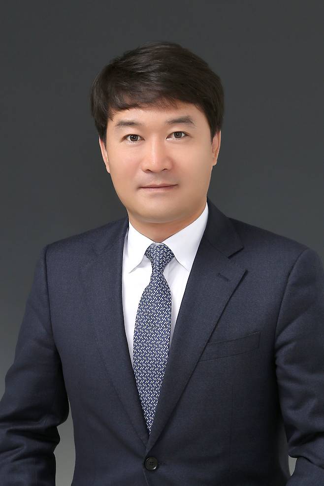 신임 감사위원으로 임명된 이진국 아주대 로스쿨 교수는 이재명 대통령의 첫 사법제도비서관을 지냈다. /조선일보 DB