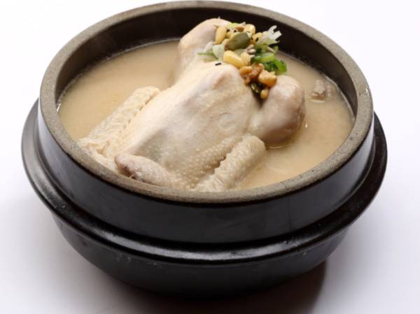 토속촌삼계탕의 토속촌삼계탕. /사진=다이어리알