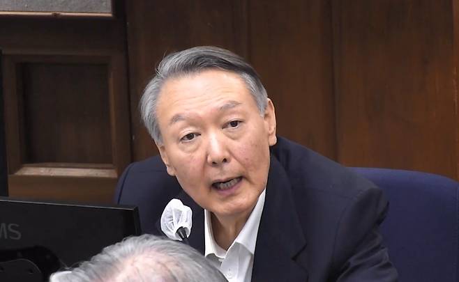 12·3 비상계엄 관련 내란 우두머리 혐의로 기소된 윤석열 전 대통령이 지난 13일 서울 서초구 서울중앙지방법원 417호 형사대법정에서 열린 내란 우두머리 혐의 결심공판에서 최후진술하고 있다. 서울중앙지법 제공