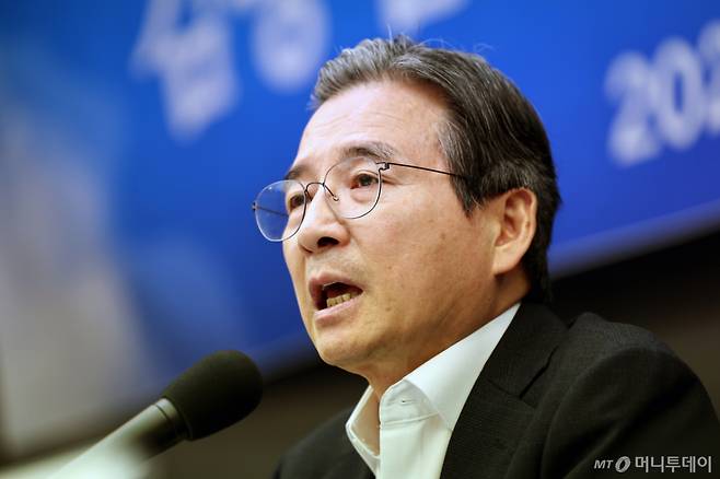 (서울=뉴스1) 구윤성 기자 = 김용범 청와대 정책실장이 24일 서울 중구 한국프레스센터에서 열린 관훈클럽 초청 토론회에서 모두발언을 하고 있다. 2026.6.24/뉴스1 Copyright (C) 뉴스1. All rights reserved. 무단 전재 및 재배포, AI학습 이용 금지. /사진=(서울=뉴스1) 구윤성 기자