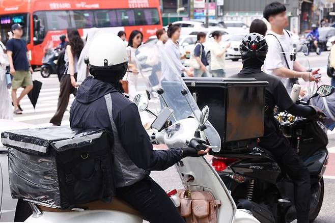 배달보험 의무화로 가입자 확대가 예상되는 가운데 보험업계는 사고 데이터 축적과 손해율 개선 효과를 기대하고 있다.ⓒ연합뉴스