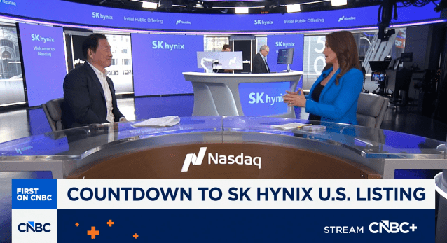 최태원 SK 회장이 미국 CNBC 방송에 출연해 SK하이닉스 상장에 대해 이야기하고 있다. (사진=CNBC 화면 캡처)