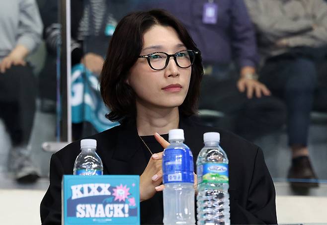은퇴 후 V리그 경기장을 찾은 김연경. 뉴시스