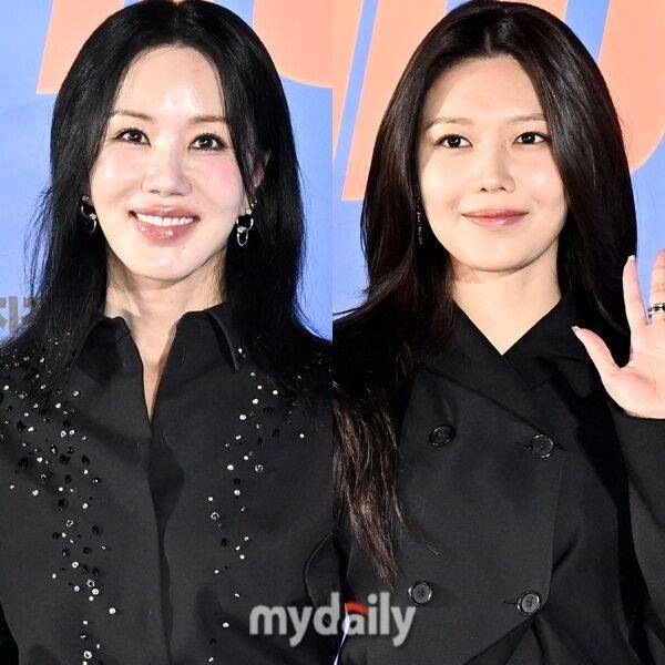 엄정화·최수영 / 송일섭 기자
