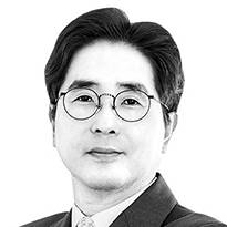 이윤수 서울대 국제대학원 교수