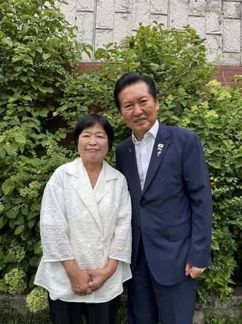 정청래 전 더불어민주당 대표와 김정옥 여사. 정 전 대표 페이스북
