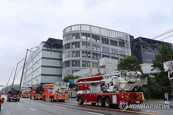 인천 쿠팡 물류센터, 화재 61시간 만에 초진…국가소방동원령 일부 해제