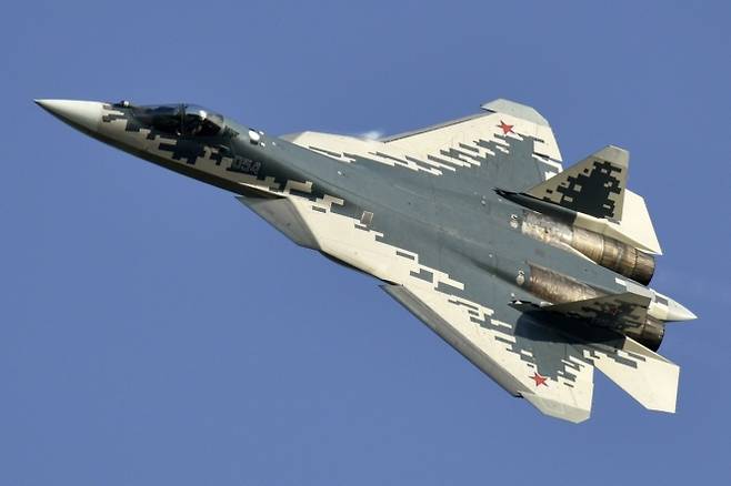 러시아의 Su-57 5세대 스텔스 전투기. 위키피디아