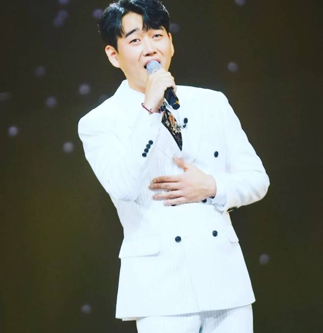 황영웅
