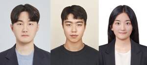 ▲박희천 UNIST 교수(좌)와 김익겸 연구원(제1저자), 김민홍 연구원의 모습.
