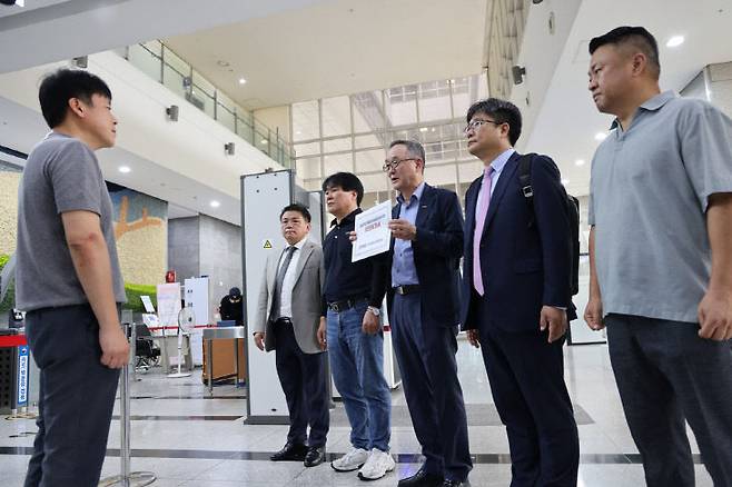 소공연, 내년 최저임금 이의제기서 제출. (사진= 소상공인연합회 제공)