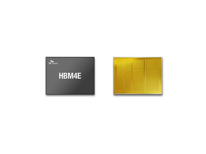 SK하이닉스의 HBM4E 시제품 / 사진=SK하이닉스