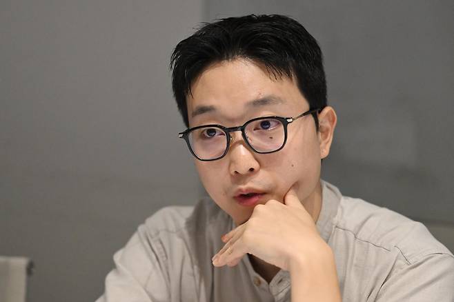 16일 서울 중구 한국일보에서 이충현 조금다른 대표가 본보와 인터뷰를 갖고 있다. 장련성 기자