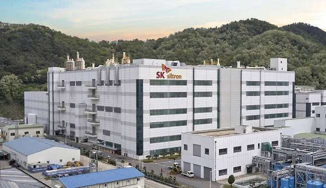 경북 구미에 있는 SK실트론 본사와 시설. SK실트론 제공