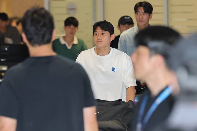 이동경은 북중미 월드컵에서 단 한 경기도 뛰지 못하며 쓸쓸히 귀국길에 올랐고, 스토크 시티 이적 또한 무산됐다.