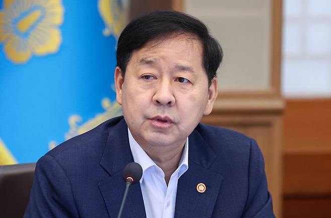 구윤철 부총리 겸 재정경제부 장관이 4일 청와대에서 열린 국무회의에서 발언을 하고 있다. 뉴스1