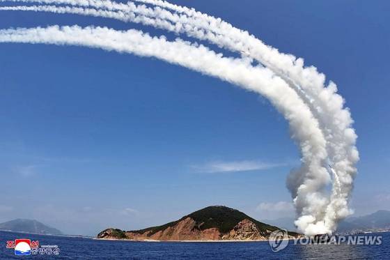 북한, 지난달 3일 구축함 '강건호' 무기시험 진행 장면 (사진=조선중앙통신)