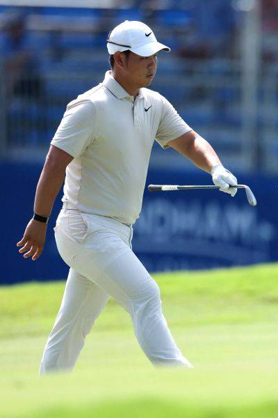 김주형이 윈덤 챔피언십 1라운드 18번 홀 그린을 걸어하고 있다. 그린즈버러=AFP연합뉴스