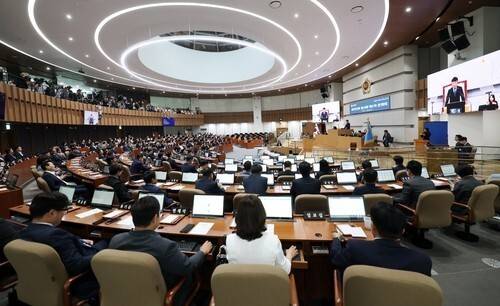경기도의회 본회의. 경기도의회 제공