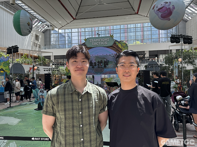 김희찬 TFT 브랜드 매니저, 박성만 라이엇 게임즈 브랜드 매니저 (사진= 서동규 기자)