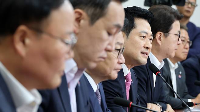 7월27일 국회에서 열린 국민의힘 최고위원회의에서 장동혁 대표가 “투표율 조작이 가능하면 득표율도 조작이 가능할 것”이라고 말했다. ⓒ연합뉴스