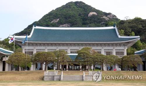 청와대 청와대 본관과 대정원 (서울=연합뉴스) 김도훈 기자 = 6일 청와대 본관과 대정원 모습. 2026.5.6 superdoo82@yna.co.kr