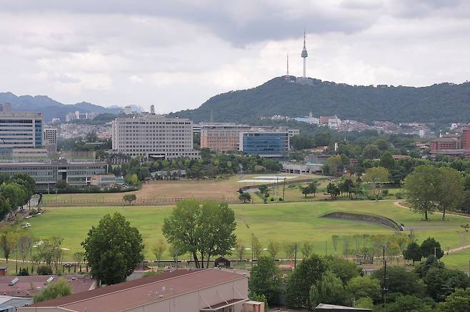 14일 서울 용산 어린이정원 일대 모습. 연합뉴스