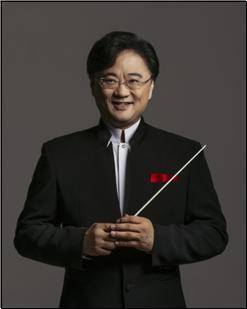 윤의중 예술감독.