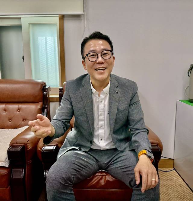 김태우 대구시의회 전반기 건설교통위원장이 대구일보와의 인터뷰에서 질문에 답하고 있다. 이혜림 기자