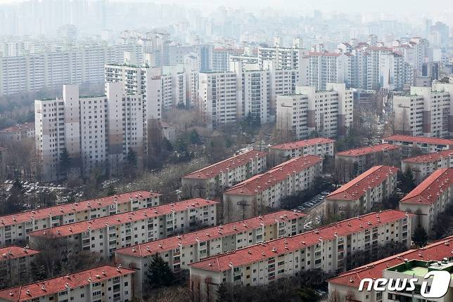 목동 4단지(위)와 3단지(아래) 전경./사진=뉴스1