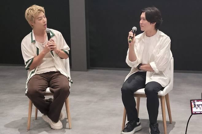 19일 열린 웰니스 토크콘서트 '제스프리 영양콘'에서 방송인 강남(왼쪽)과 우창윤 내분비내과 전문의가 아침 식단에 관한 얘기를 나누고 있다. 사진=권나연 기자