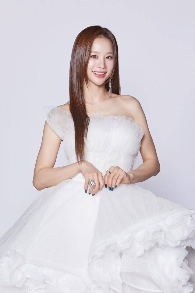 가수 솔지./엠오엠엔터테인먼트