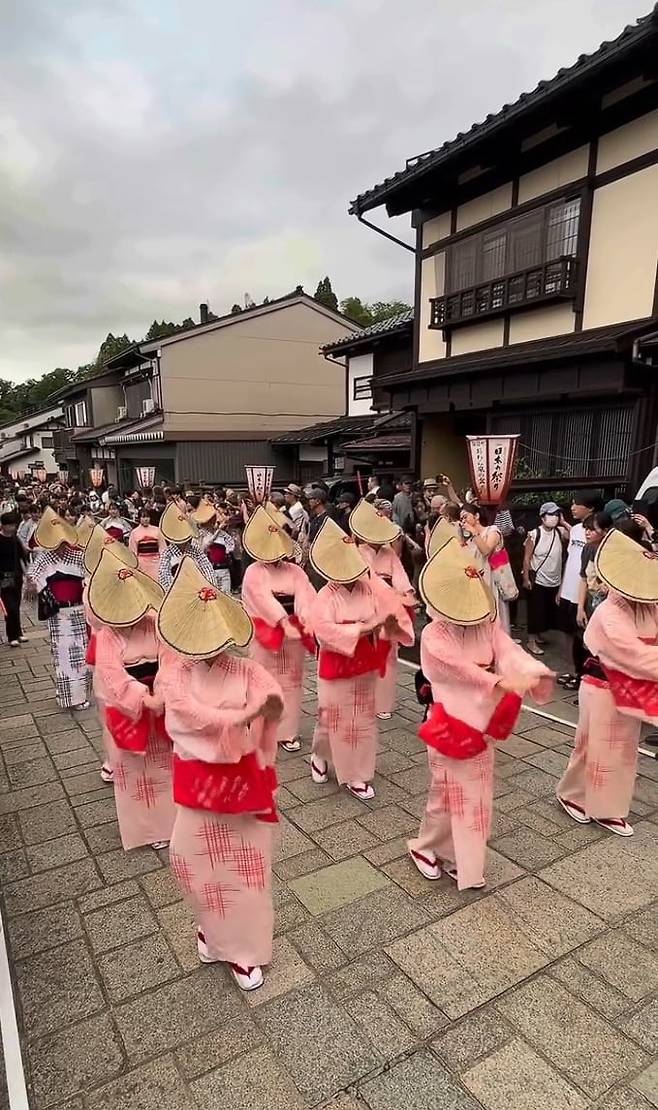 도야마시 전통 춤 축제 '오와라 카제노본'. 매년 9월 초에 열린다./도야마시관광협회