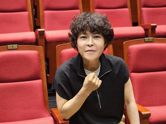 ◇희극배우 조혜련이 지난 29일 춘천 봄내극장에서 본보와 인터뷰하고 있다. 한승미기자