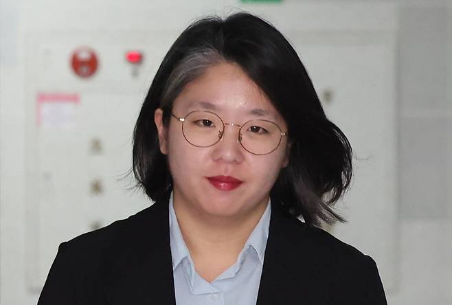 성평등가족부 장관 후보자로 지명된 용혜인 기본소득당 의원이 31일 오전 서울 여의도 국회 의원회관으로 출근하고 있다. 2026.8.31 뉴스1