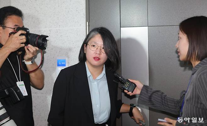 성평등가족부 장관 후보자로 지명된 기본소득당 용혜인 의원이 31일 오전 국회 의원회관 의원실로 출근하고 있다.
장승윤 기자 tomato99@donga.com