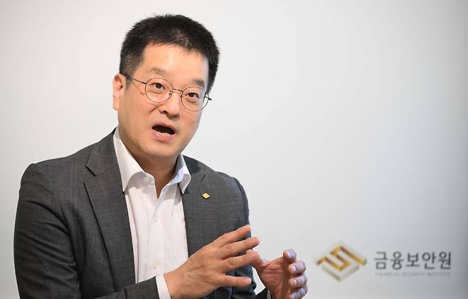 김성웅 금융보안원 금융AI보안연구소장이 27일 오후 서울 여의도 금융보안원 여의도지점에서 헤럴드경제와 인터뷰를 하고 있다. 이상섭 기자