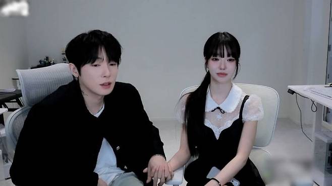 BJ 케이(36·본명 박중규)와 여자친구인 유튜버 과즙세연(25·본명 인세연). BJ 케이 라이브 방송 화면 캡처