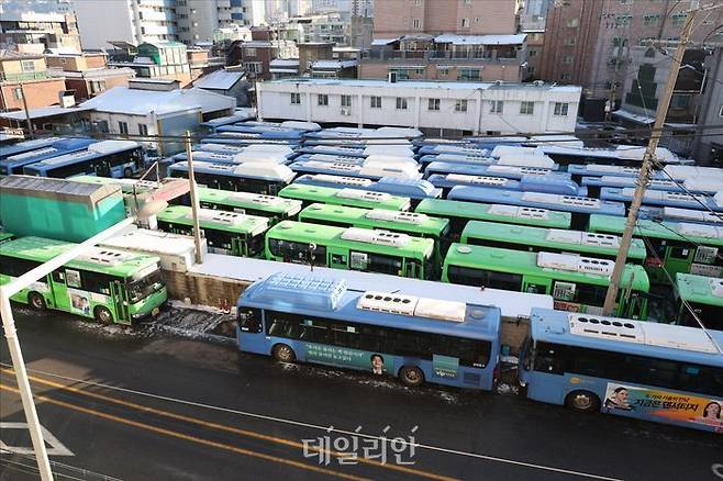 지난 1월 서울 시내버스 파업 당시 한 버스 차고지 모습. ⓒ데일리안 홍금표 기자