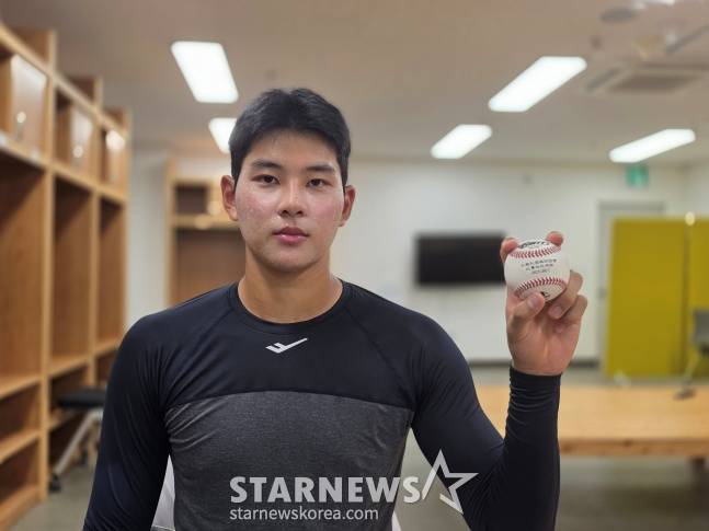 부산고 하현승이 최근 울산 문수야구장에서 열린 한국 U-18 야구 국가대표 훈련을 마치고 스타뉴스와 인터뷰에 응했다. /사진=김동윤 기자
