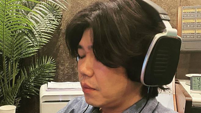 신체 항상성을 유지하는 자율신경계 조절에 이상이 생기면 무한증이나 기립성 저혈압 등이 나타날 수 있으므로 부정맥 등 기질적 질환 여부를 먼저 감별해야 하며, 흉통이나 호흡곤란을 동반한 실신 발생 시 즉각적으로 전문의의 진료를 받아야 한다|출처: 이상순 인스타그램 캡처