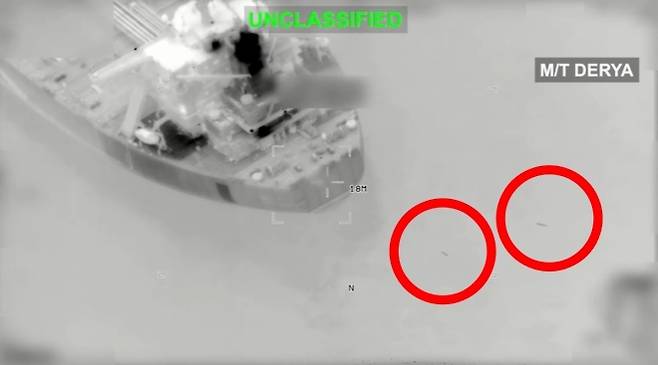 2026년 9월 8일(현지시간) 중동 작전을 이끄는 미 중부사령부(CENTCOM)가 하루 동안 이란 원유 운반선 5척을 격침했다고 밝혔다. 중부사령부 제공 영상 캡처