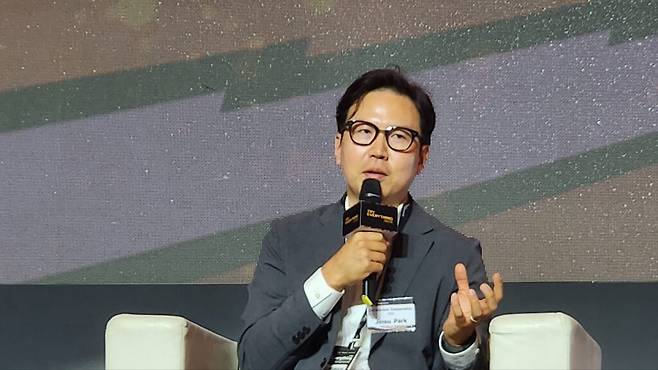 박진수 콜로세움코퍼레이션 대표는 내부 검증과 실제 프로젝트 개발 과정에서 확인한 변화를 구체적인 수치로 설명했다. (사진=테크42)