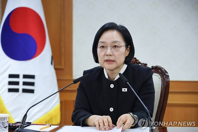 한성숙 총리, 글로벌 AI 허브 추진위원회 회의 발언 (서울=연합뉴스) 안정원 기자 = 한성숙 국무총리가 21일 서울 종로구 정부서울청사에서 열린 제1회 글로벌 인공지능(AI) 허브 추진위원회 회의에서 발언하고 있다. 2026.9.21 jeong@yna.co.kr