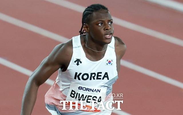 한국의 비웨사 다니엘 가사마도 100m 결선에 진출했다. 이들은 서말구 장재근에 이어 대회 사상 세 번째 메달 획득에 도전한다./나고야(일본)=뉴시스