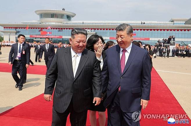 김정은 북한 국무위원장(왼쪽)과 시진핑 중국 국가주석. 연합뉴스