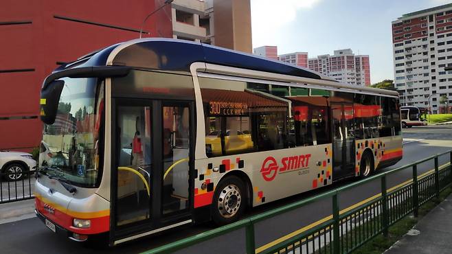 싱가포르 SMRT 버스. 사진=게티이미지뱅크