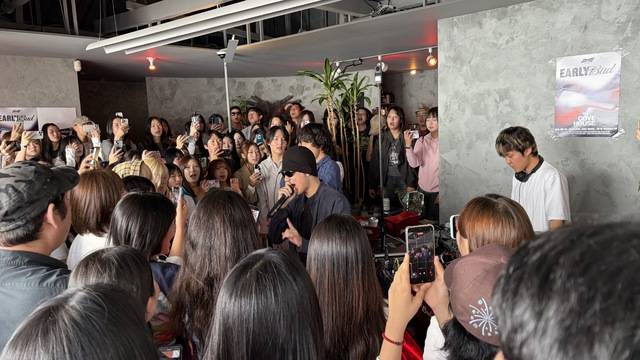 ‘라쿠네라마’의 라이브 공연. (오비맥주 제공)
